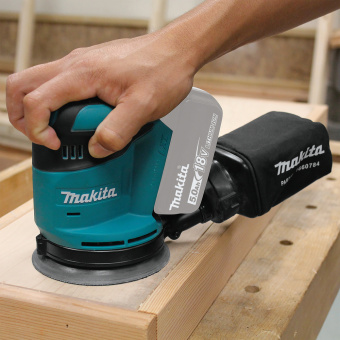 Эксцентр. шлифмашина аккум. Makita DBO180Z (18В,Li-ion,ф125мм,7000\9500\11000об\м,1,7кг,б/акк.,з/у)