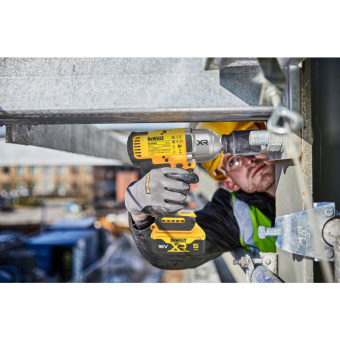 Гайковерт DeWalt DCF 900N