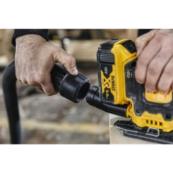 Виброшлифмашина DeWalt DCW200N-XJ (18 В XR, 1/4'' б/бат и ЗУ)