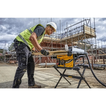 Пила настольная DeWalt DWE 7485-QS (1850Вт, диск 210х30мм) 
