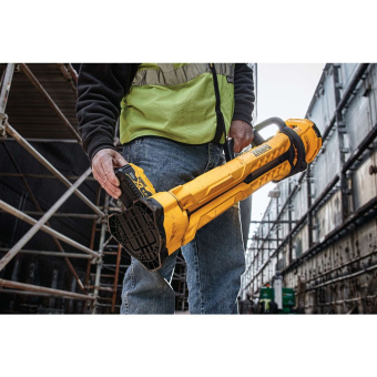 Мачта освещения DCL079-XL (18В XR, 1000/1800/3000 Лм, б/акк и з/у, 7,4кг, телескоп.)