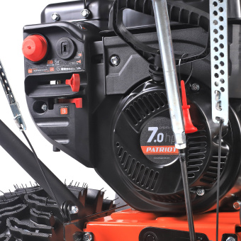 Снегоуборщик PATRIOT СИБИРЬ 67 E (7,0л.с.,стартер ручн./эл.,ковш71см., кол.Winter Extreme 14*5,50-7)