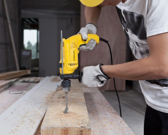 Дрель STANLEY 600 Вт ,безключевой патрон 13 мм SDH600C-RU