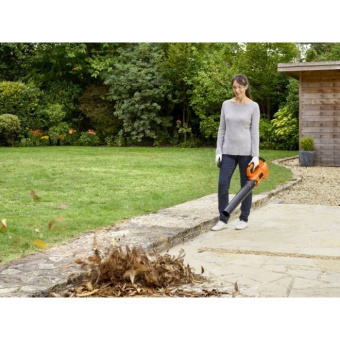 Воздуходув аккум. Black+Decker BCBL200L-QW аксиальный (18В,акк2.0 Ач Li-Ion, 144 км/ч, 9,6м.куб/мин)