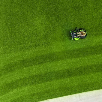 Райдер садовый аккум. с нулевым радиусом разворота Greenworks GC82ZT107 (82V, без АКБ и ЗУ)