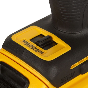 Прямошлифовальная машина DeWalt DCG426N-XJ (18В, без бат и ЗУ, 1,82кг)