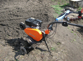 Культиватор Husqvarna TF 334 (B&S 950 series, 1+реверс, 6 фрез/вперёд, 80см/30см) 9672589-01